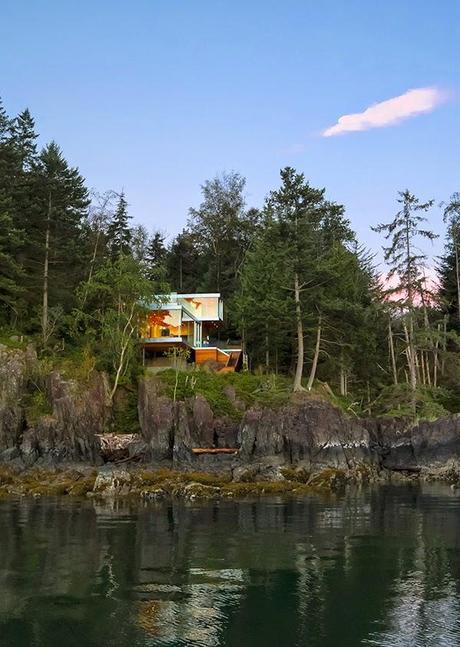 Casa Moderna en Columbia Britanica  /  Modern House in British Columbia