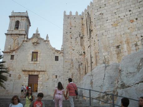Ermita de la Virgen de la Ermitana, patrona de la ciudad. Ermita de la Virgen de la Ermitana, patrona de la ciudad.