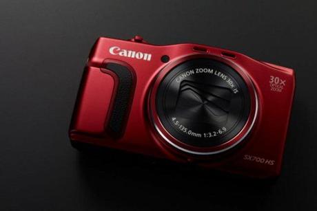 Canon PowerShot SX700 HS roja