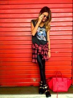 Must Have: how to wear a plaid shirt Must Have: how to wear a plaid shirt