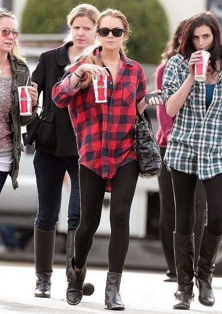 Must Have: how to wear a plaid shirt Must Have: how to wear a plaid shirt