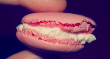 MACARONS DE FRESA CON QUESO MACARONS DE FRESA CON QUESO