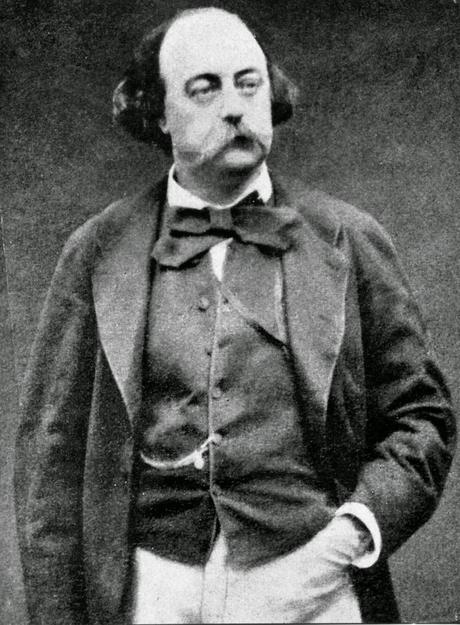 Domingo 22, Nueva temporada del Laberint de Wonderland: Escritores que trabajan de noche Domingo 22, Nueva temporada del Laberint de Wonderland: Escritores que trabajan de noche