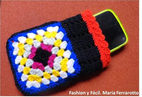 ¿Cómo hacer un forro para el móvil con un par de pastillas de punto afgano ó granny squares? How to make a cell phone case with granny squares? ¿Cómo hacer un forro para el móvil con un par de pastillas de punto afgano ó granny squares? How to make a cell phone case with granny squares?