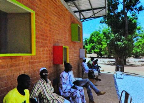 FRANCIS KÉRÉ Y LA ARQUITECTURA EN TIERRA