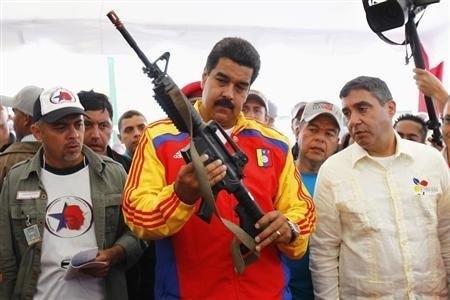 Maduro niega la existencia de una rara enfermedad mortal y acusa a la oposición de planear una ‘guerra bacteriológica’