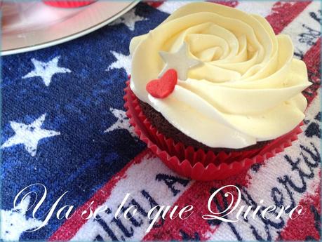 Chicago Cupcakes de Chocolate con Buttercream de Sirope de Arce. Cooking in America. Chicago Cupcakes de Chocolate con Buttercream de Sirope de Arce. Cooking in America.