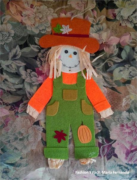 Cómo hacer un espantapájros para decorar en el otoño y el día de acción de gracias (A Scarecrow for thanks giving) Cómo hacer un espantapájros para decorar en el otoño y el día de acción de gracias (A Scarecrow for thanks giving)