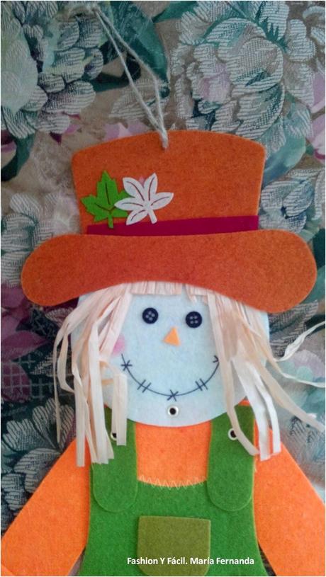 Cómo hacer un espantapájros para decorar en el otoño y el día de acción de gracias (A Scarecrow for thanks giving) Cómo hacer un espantapájros para decorar en el otoño y el día de acción de gracias (A Scarecrow for thanks giving)