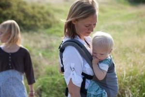 “Los segundos nueve meses: La exterogestación y la necesidad de ser llevado” “Los segundos nueve meses: La exterogestación y la necesidad de ser llevado”