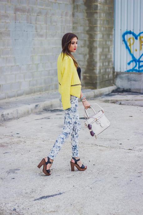 Mixing Floral Print And Yellow Mixing Floral Print And Yellow