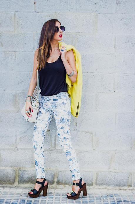 Mixing Floral Print And Yellow Mixing Floral Print And Yellow