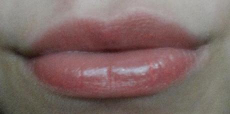 Labial Revlon 825 Lovers Coral Labial Revlon 825 Lovers Coral
