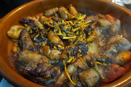 Rustido de butifarra, costillas y camagrocs Rustido de butifarra, costillas y camagrocs