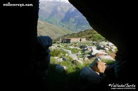 Vistas desde el interior de la Cueva de Santiago León