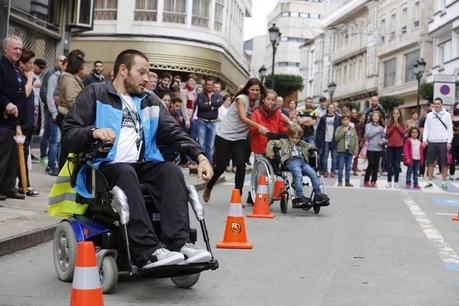 Working Wheels seduce a Lalín Carrera de obstáculos en silla de ruedas