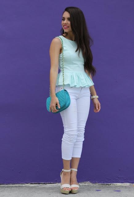 HOT CURVES. La magia de las blusas PEPLUM HOT CURVES. La magia de las blusas PEPLUM