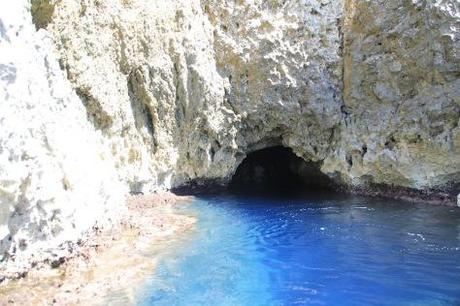 Croacia_trip1_entrada cueva azul