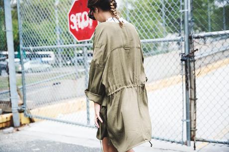 The Sixties are back Plaid_Dress-Trench-Birks-Topshop-Back_To_Sixties-32