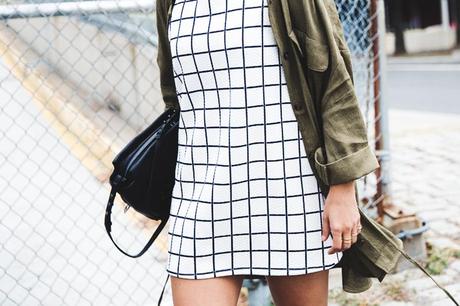 The Sixties are back Plaid_Dress-Trench-Birks-Topshop-Back_To_Sixties-31