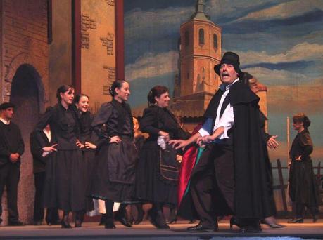 Entre flores de azafrán. La Solana y su Festival de la Zarzuela 3. Escena de la zarzuela La Rosa del Azafrán. Autor, ACAZ