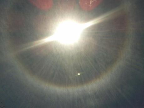 Halo Solar y un misterioso objeto Halo Solar y un misterioso objeto