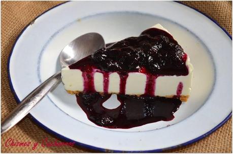 Tarta de Queso con salsa de Arándanos