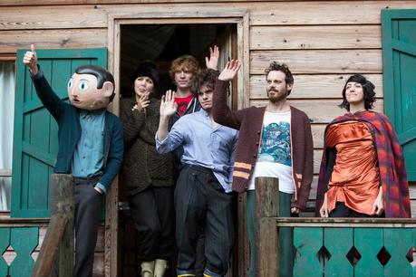 Frank. La excentricidad hecha genialidad. Frank. La excentricidad hecha genialidad.