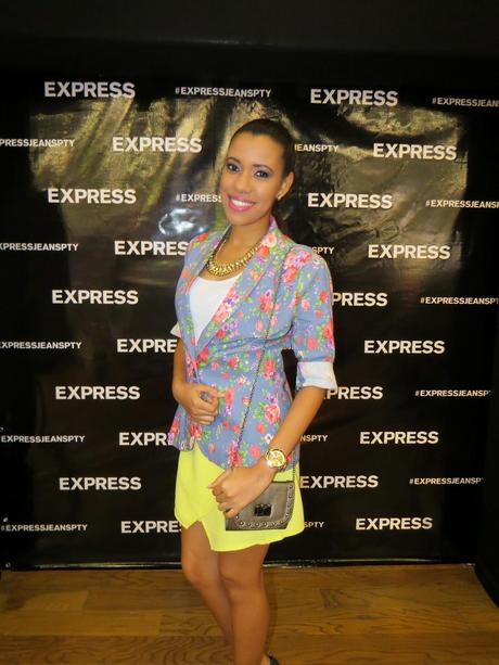 (Evento + Outfit) Lanzamiento de la nueva campaña #EXPRESSJEANSPTY de la cadena Express.