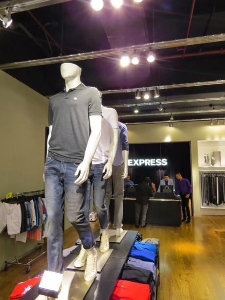 (Evento + Outfit) Lanzamiento de la nueva campaña #EXPRESSJEANSPTY de la cadena Express.