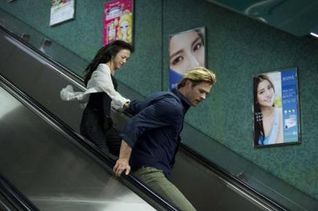 Trailer e imágenes de #Blackhat, protagonizado por #ChrisHemsworth Blackhat 4