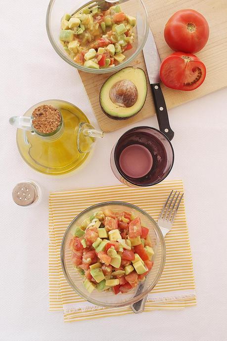Ensalada de aguacate y tomate Ensalada de aguacate y tomate
