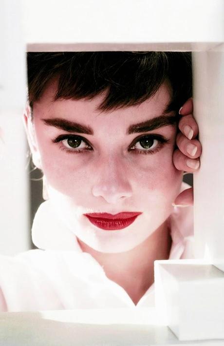 Inspiración... Audrey Hepburn desde otra perspectiva Inspiración... Audrey Hepburn desde otra perspectiva