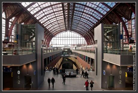 Estación de Amberes Bélgica