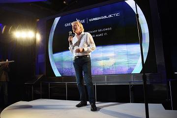 Grey Goose y Virgin Galactic celebran una alianza extraordinaria GREY GOOSE, The World's Leading Super Premium Vodka, Announces Its Official Partnership With Richard Branson's Commercial Spaceline, Virgin Galactic