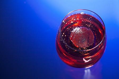 Grey Goose y Virgin Galactic celebran una alianza extraordinaria glass_ice_red_liquid
