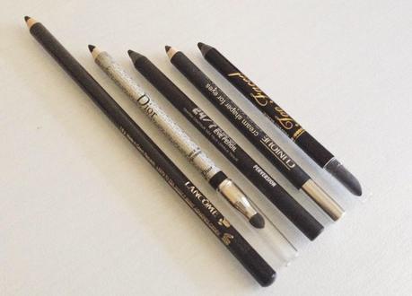 Lápices negros de ojos a examen Lápices negros de ojos a examen