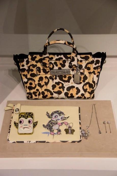 Coach nos trae gráficas para primavera Patricia Arata Moda, Coach, Carteras en New York , fashion blogger