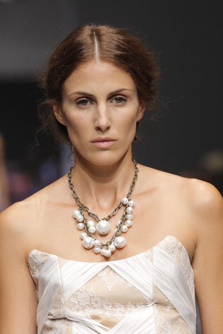 VALENCIA FASHION WEEK P/V 2015: María Cózar Couture (XVII VFW) http://prensa.valenciafashionweek.com/imagenes/xvii-vfw/diseadores/maria-cozar/MariaCozar_004.JPG