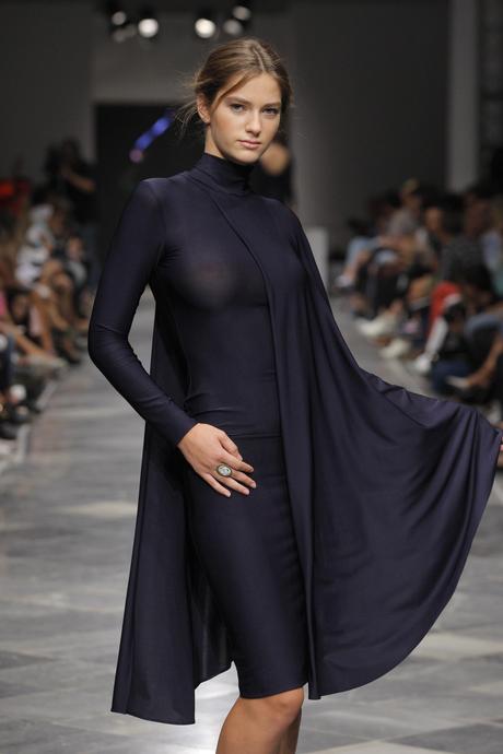 VALENCIA FASHION WEEK P/V 2015: María Cózar Couture (XVII VFW) http://prensa.valenciafashionweek.com/imagenes/xvii-vfw/diseadores/maria-cozar/MariaCozar_044.JPG