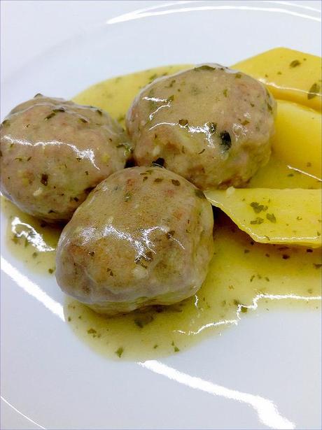 ALBONDIGAS EN SALSA VERDE ALBONDIGAS EN SALSA VERDE 2