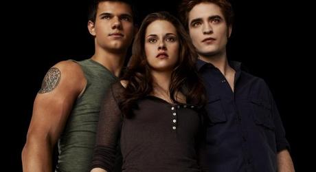 Kristen Stewart, Robert Pattinson y Taylor Launter de ‘Crepúsculo’ Kristen Stewart, Robert Pattinson y Taylor Launter de ‘Crepúsculo’