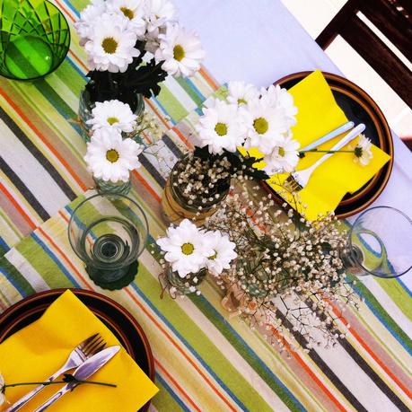 flores sobre la mesa flores sobre la mesa