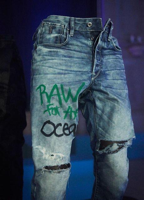 RIHANNA VESTIDA POR G-STAR MODA URBANA A TOPE LRG Magazine - Arc 3D Slim Tapered - Colección RAW for the Oceans - 07