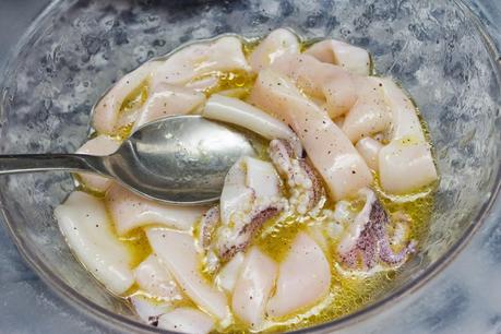 Buñuelos de calamares en rebozado de cerveza Buñuelos de calamares en rebozado de cerveza