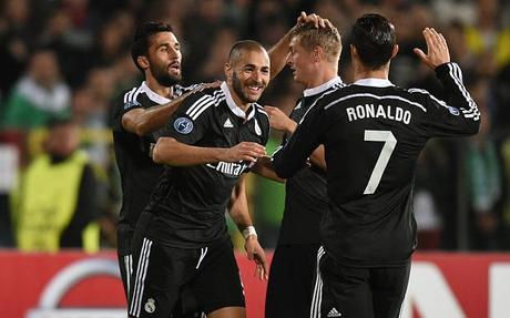 Benzema salvó el partido para el R.Madrid r.madrid A balón parado benzema getty 3059139b