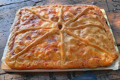 Empanada gallega de raxo ( con masa al momento ) Empanada gallega de raxo ( con masa al momento )