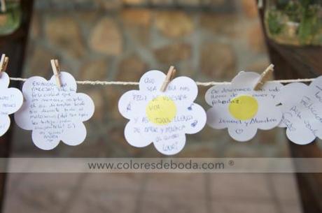 colores-de-boda-libro-firmas-margaritas-8 ¿Has decidido qué libro de firmas pondrás en tu boda?