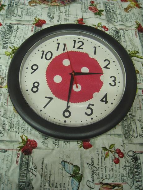 DIY: UN RELOJ DE COCINA MUY FRUGAL DIY: UN RELOJ DE COCINA MUY FRUGAL