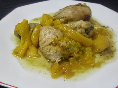 Muslos de pollo con melocotón Muslos de pollo con melocotón